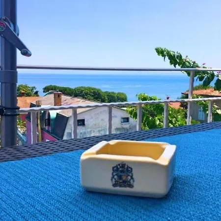 Apartment Luna Ii With Sea View *